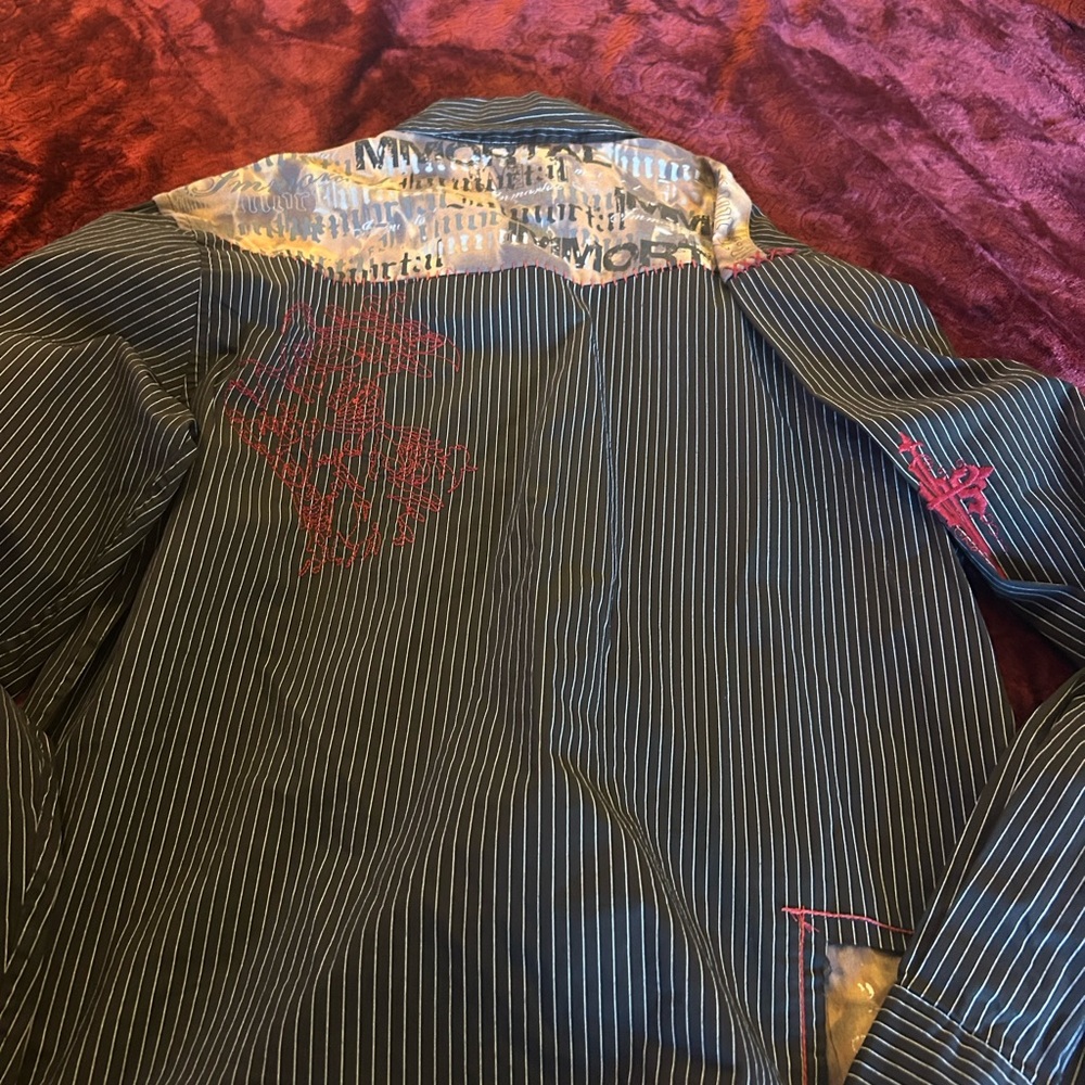 3 Med Roar button dwn shirts size XL Button-Down Shirt